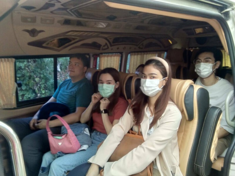 Bestvan-Rental.com บริการรถตู้เช่า-เหมาทั่วไทย Vip 10 ที่นั่ง และ 13 ที่นั่ง (56)