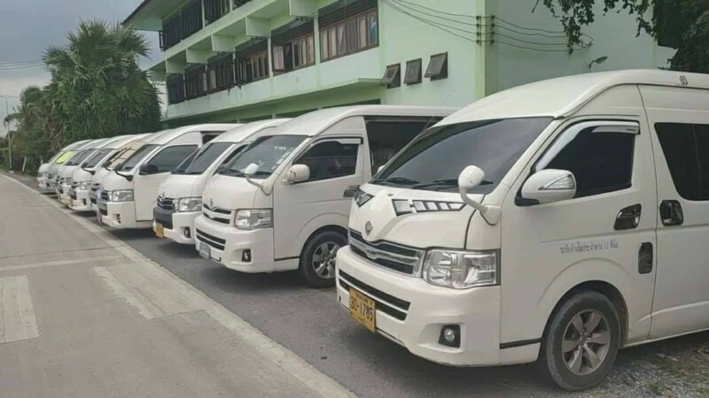 easytravel-van.com-บริการ-เช่า-เหมา-รถตู้-Vip-10-ที่นั่ง-และ-13-ที่นั่ง-ด้วยรถคุณภาพ-การทำความสะอาด-38